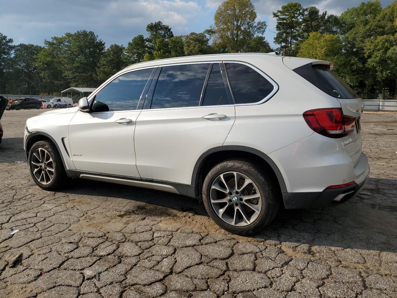 5UXKR0C5XJ0X88470 2018 BMW X5 - Image 2