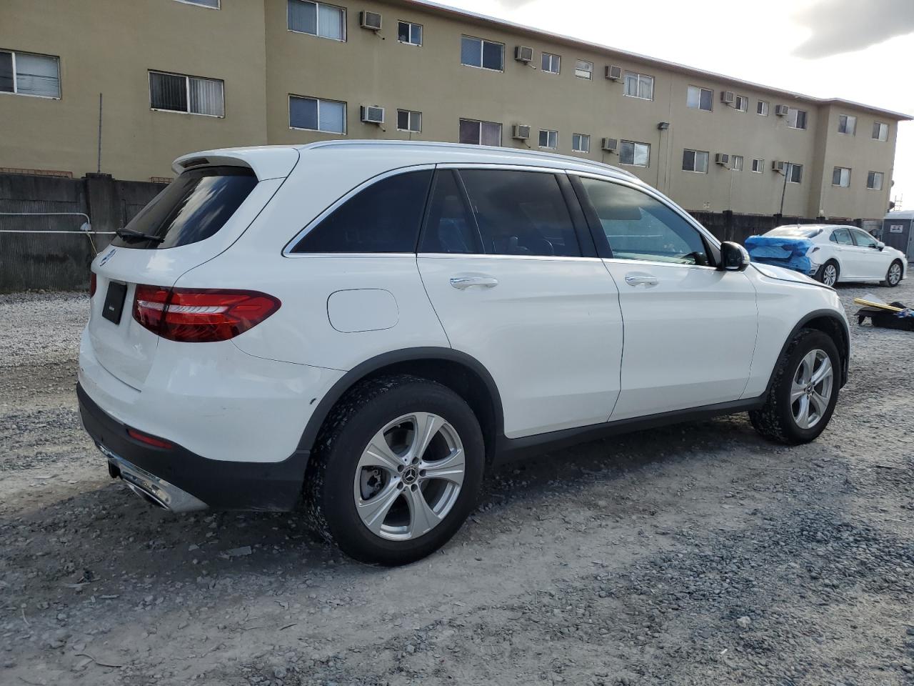 2018 Mercedes-Benz GLC - Image 3