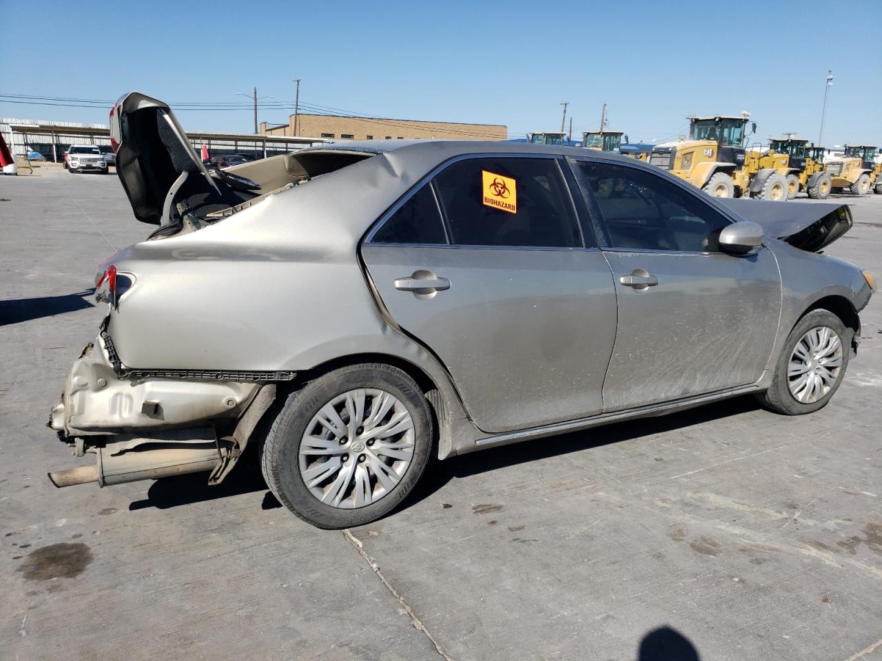 VIN 4T1BF1FK8DU257052 2013 TOYOTA CAMRY no.3