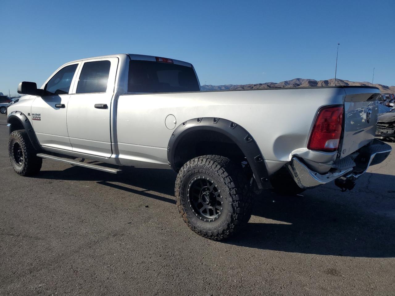 2015 RAM 3500 - Image 2