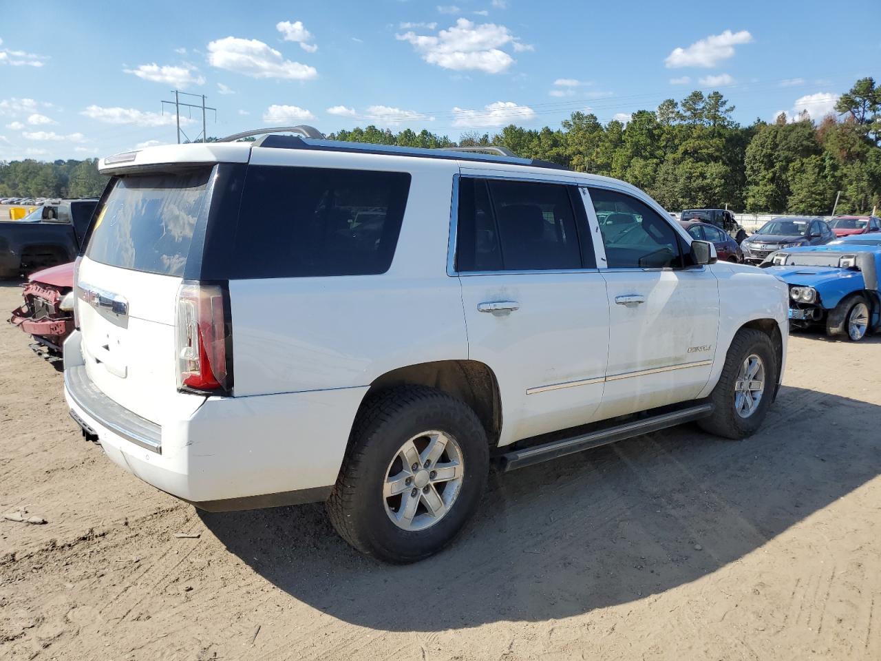 2015 GMC Yukon - Image 3