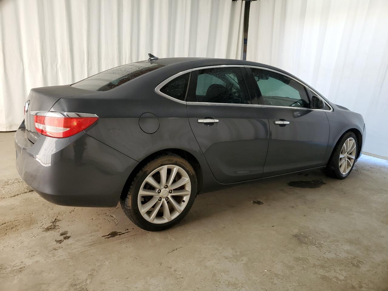 VIN 1G4PS5SK6D4156901 2013 BUICK VERANO no.3