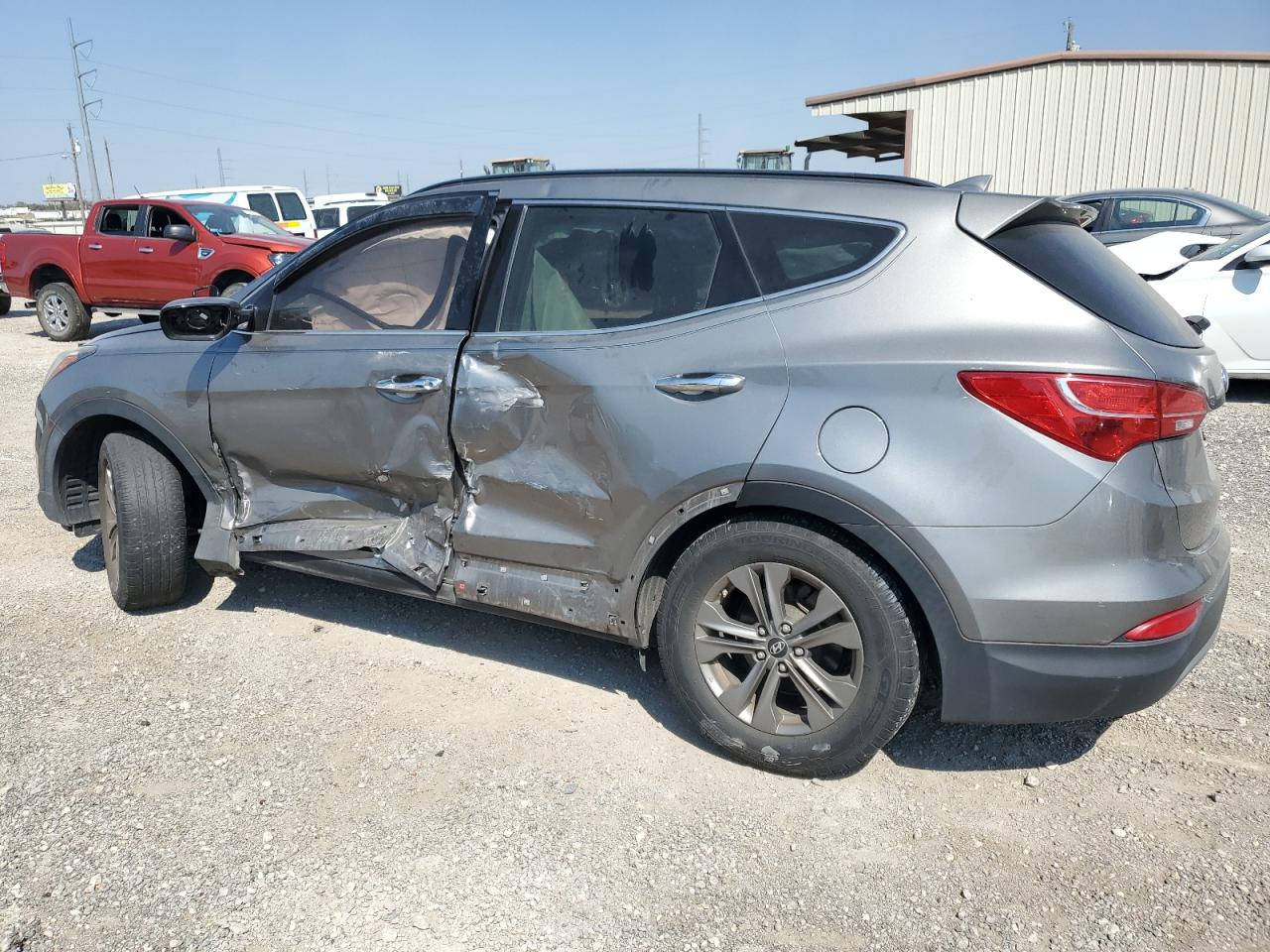 2015 Hyundai Santa Fe - Image 2