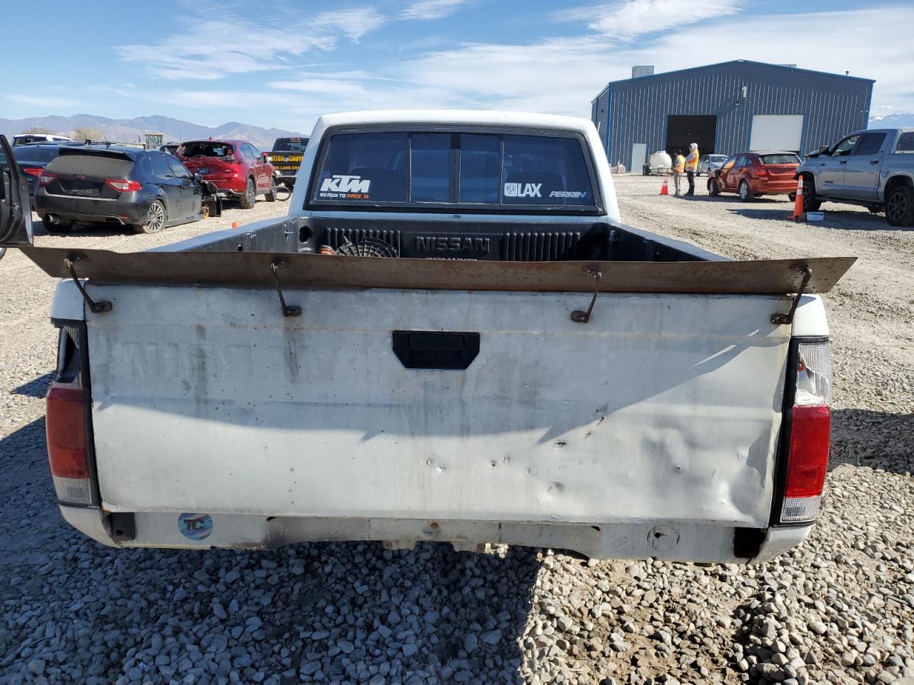 1992 Nissan Truck Short Wheelbase VIN: 1N6SD11S3NC368761 Lot: 77351994