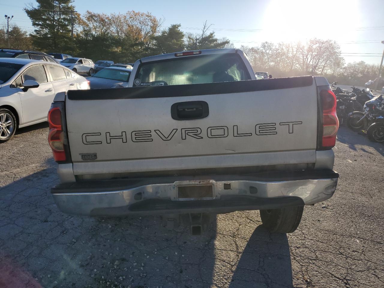 2006 Chevrolet Silverado K1500 VIN: 1GCEK19Z26Z290575 Lot: 77240944