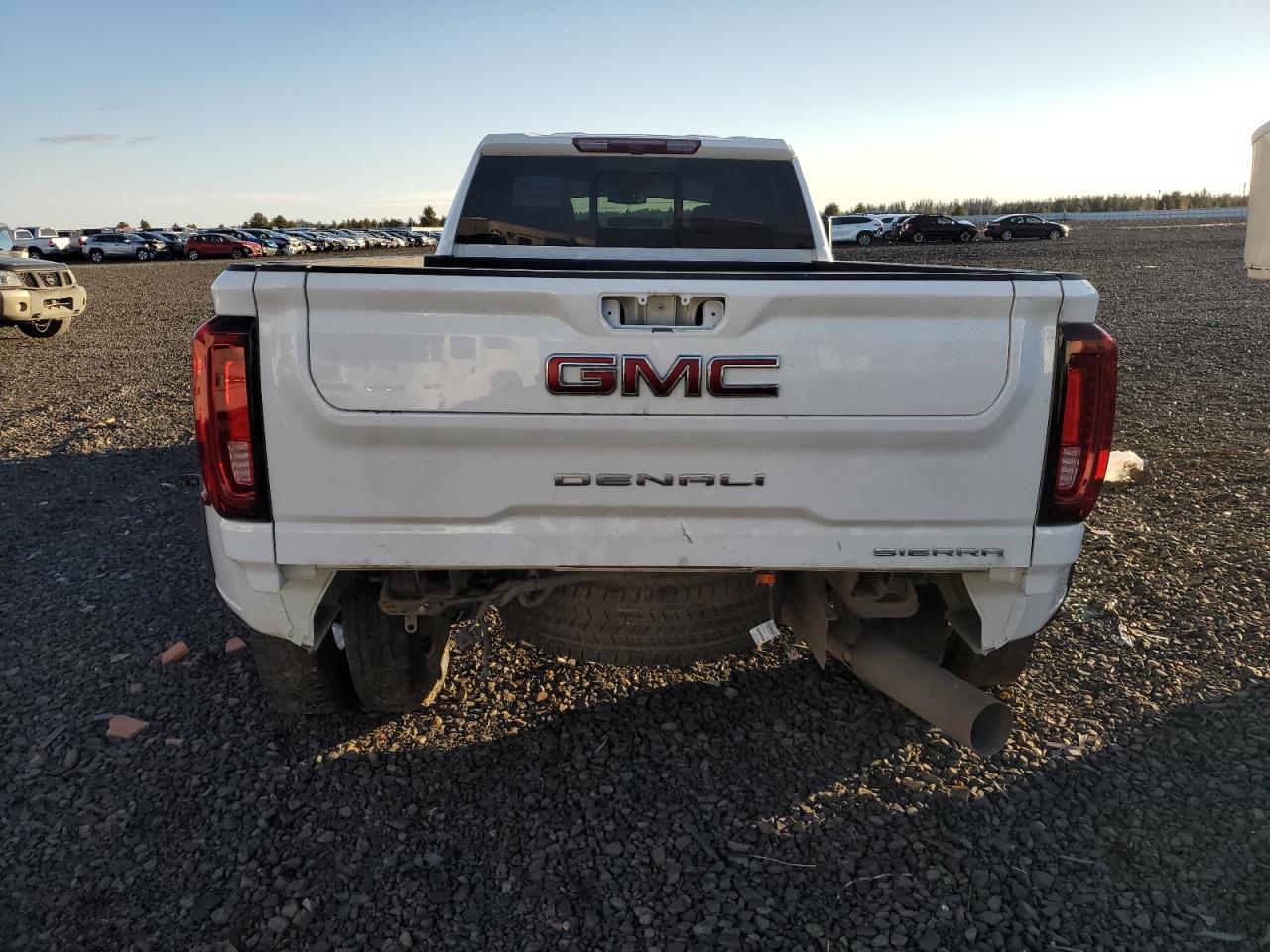 1GT49WEY5NF115755 2022 GMC Sierra K3500 Denali