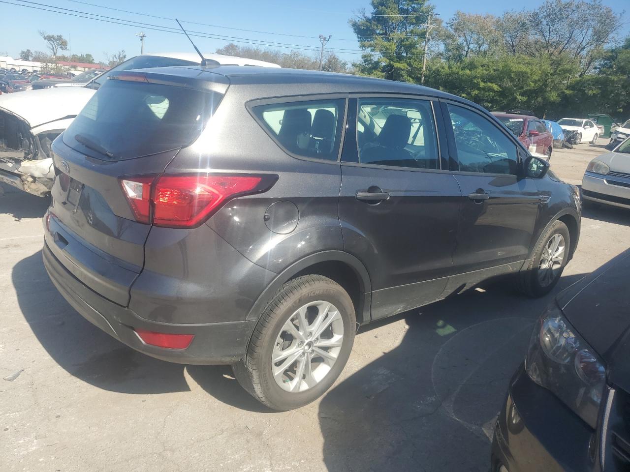 2019 Ford Escape - Image 3