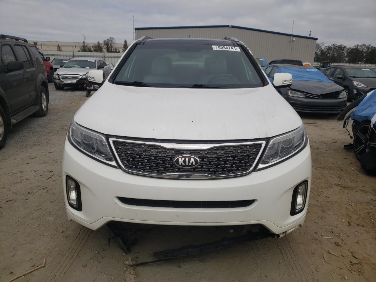 2014 Kia Sorento - Image 5