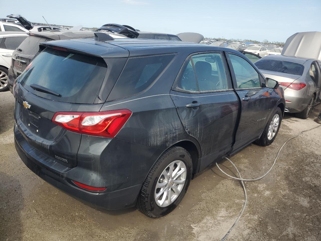2020 Chevrolet Equinox - Image 3