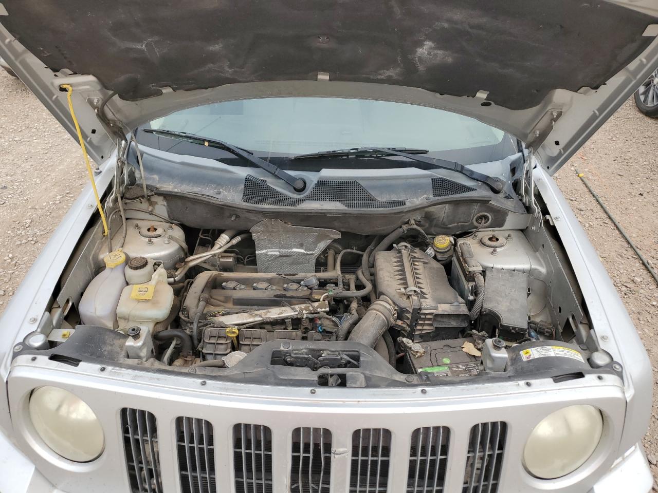 2007 Jeep Liberty (Patriot) - Image 12