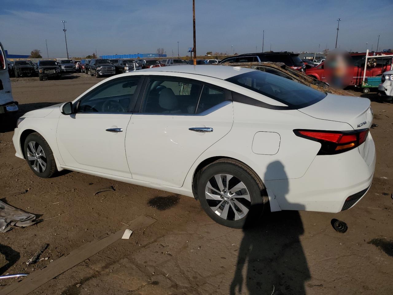 2019 Nissan Altima - Image 2