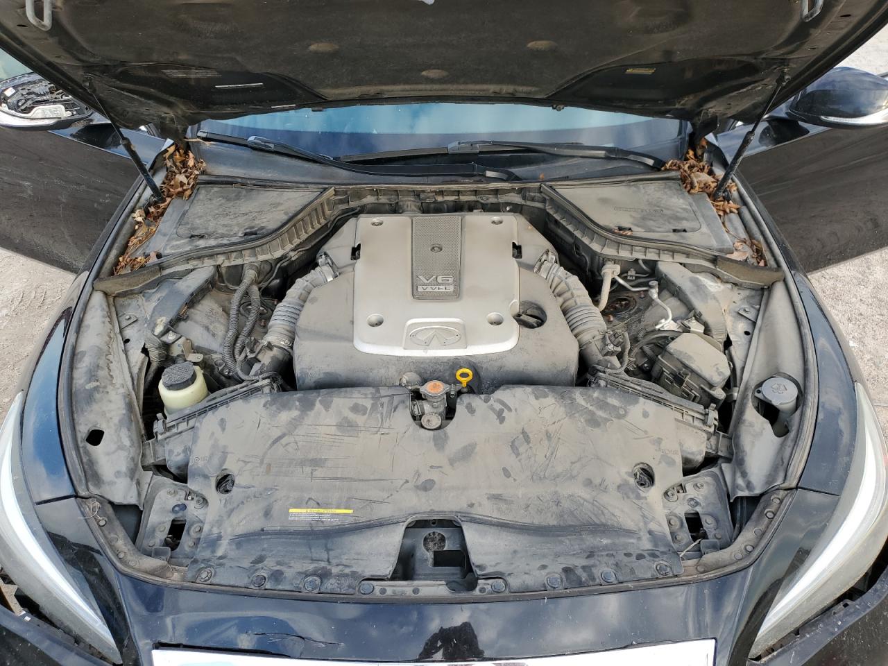 2015 Infiniti Q50 - Image 12