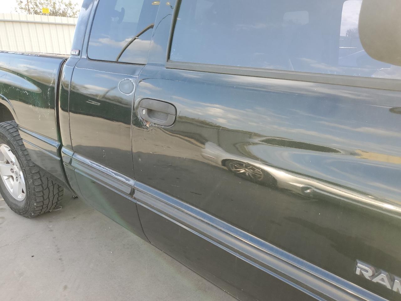 2000 Dodge Ram 1500 VIN: 3B7HC13YXYG104164 Lot: 45096325