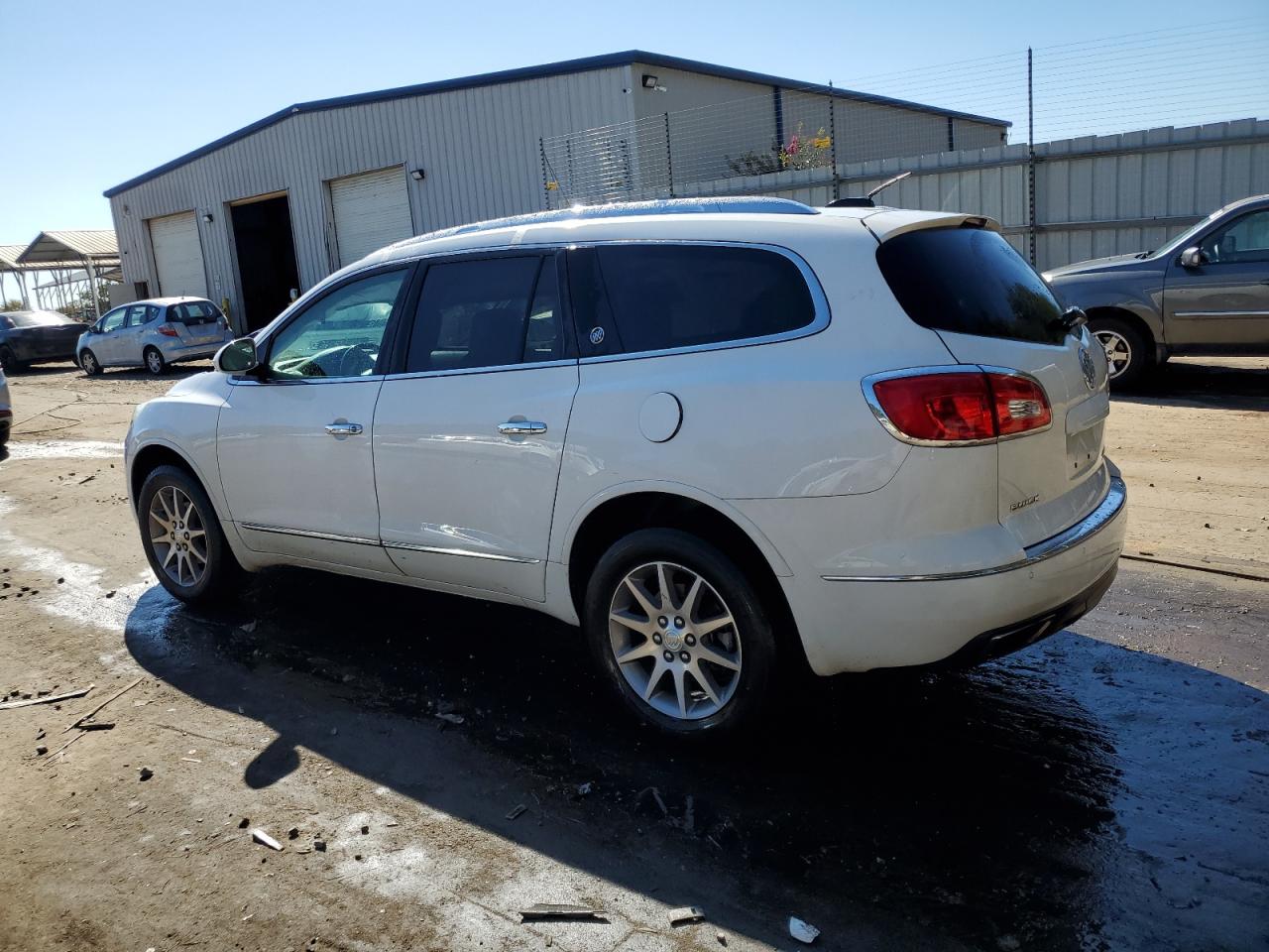 VIN 5GAKRBKD0GJ307815 2016 BUICK ENCLAVE no.2