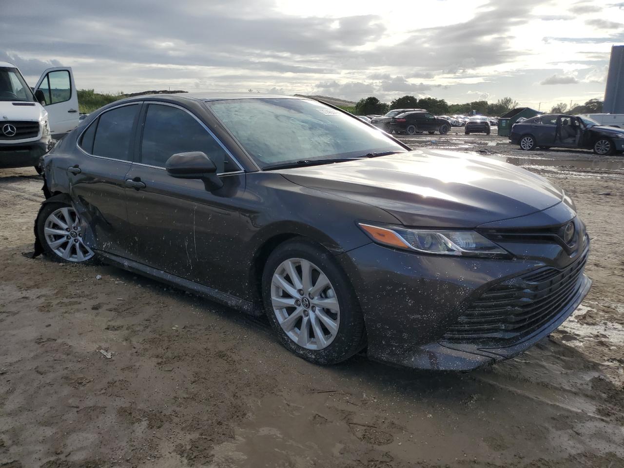 2019 Toyota Camry - Image 4