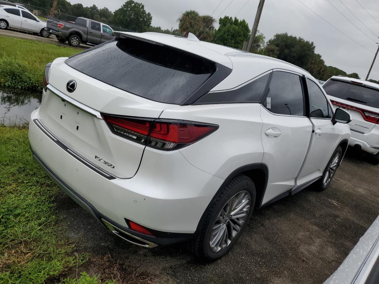 2020 Lexus RX - Image 3