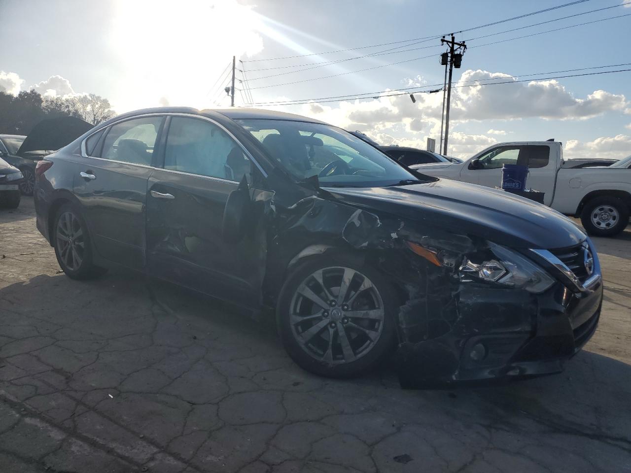 2018 Nissan Altima - Image 4