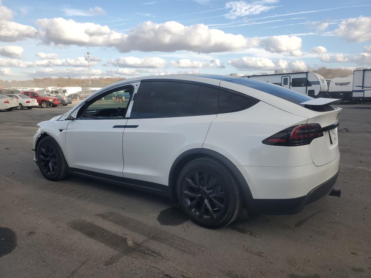 7SAXCBE57NF341297 2022 TESLA MODEL X - Image 2