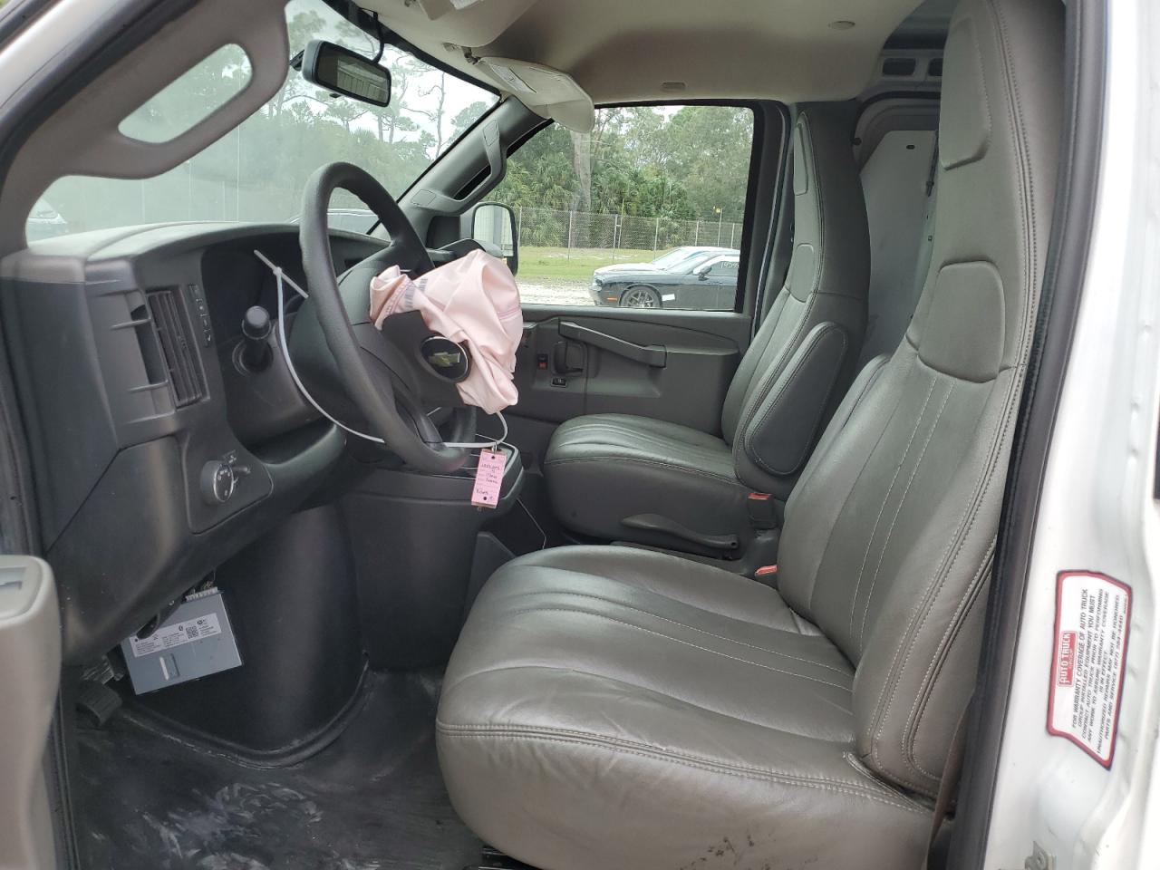 2019 Chevrolet Express G2500 VIN: 1GCWGAFG5K1220909 Lot: 74936654