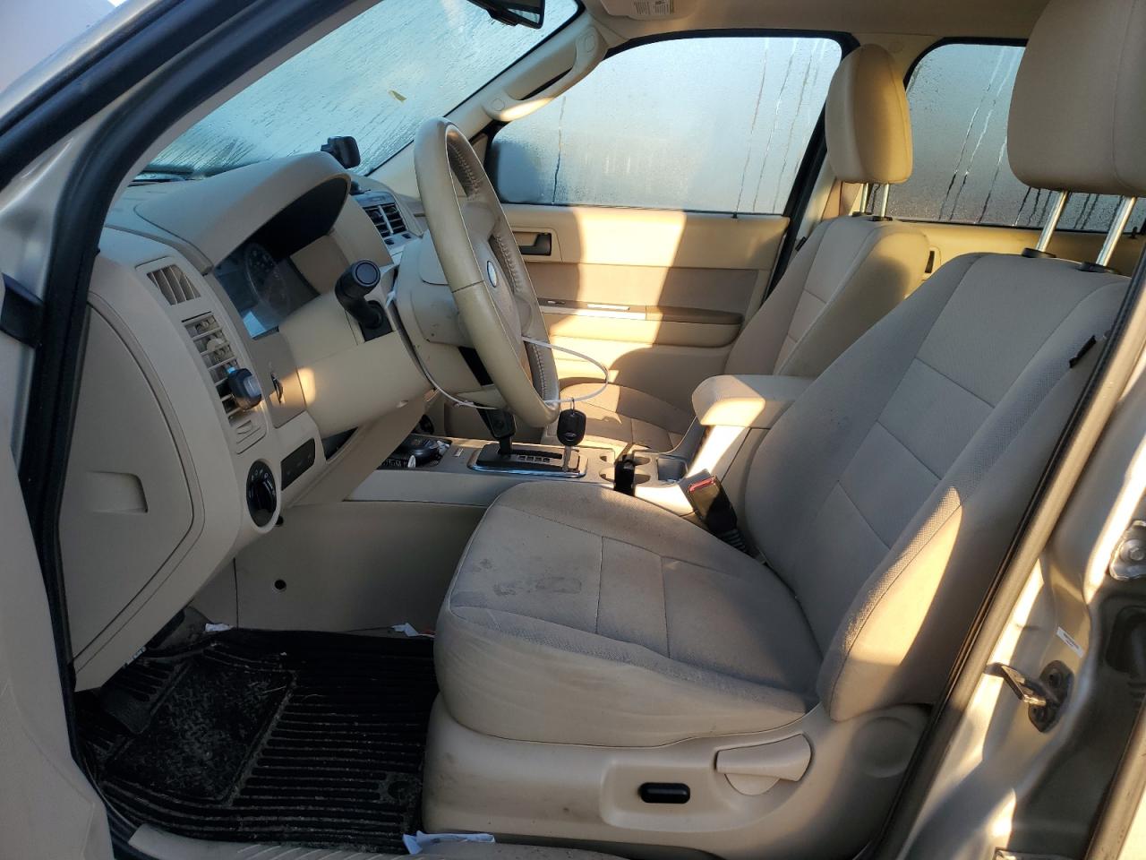 2011 Ford Escape - Image 7