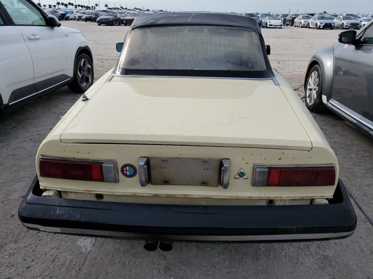 1974 Alfa Romeo Spider VIN: AR3044845 Lot: 76930974