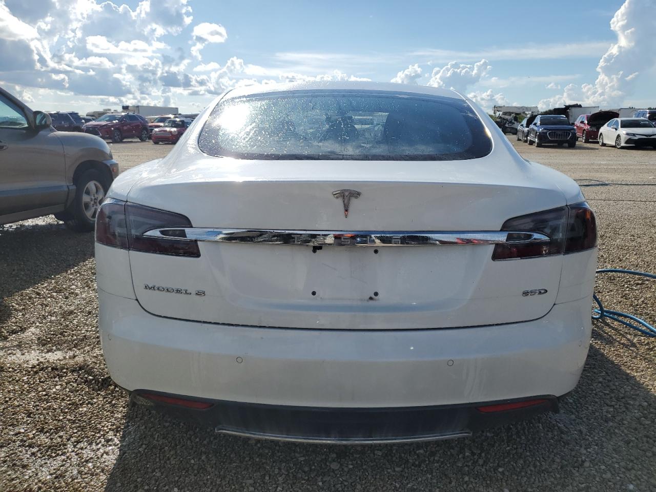 2016 Tesla Model S VIN: 5YJSA1E22GF127785 Lot: 73842204