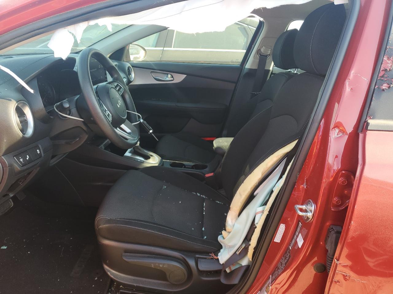 2024 Kia Forte - Image 7