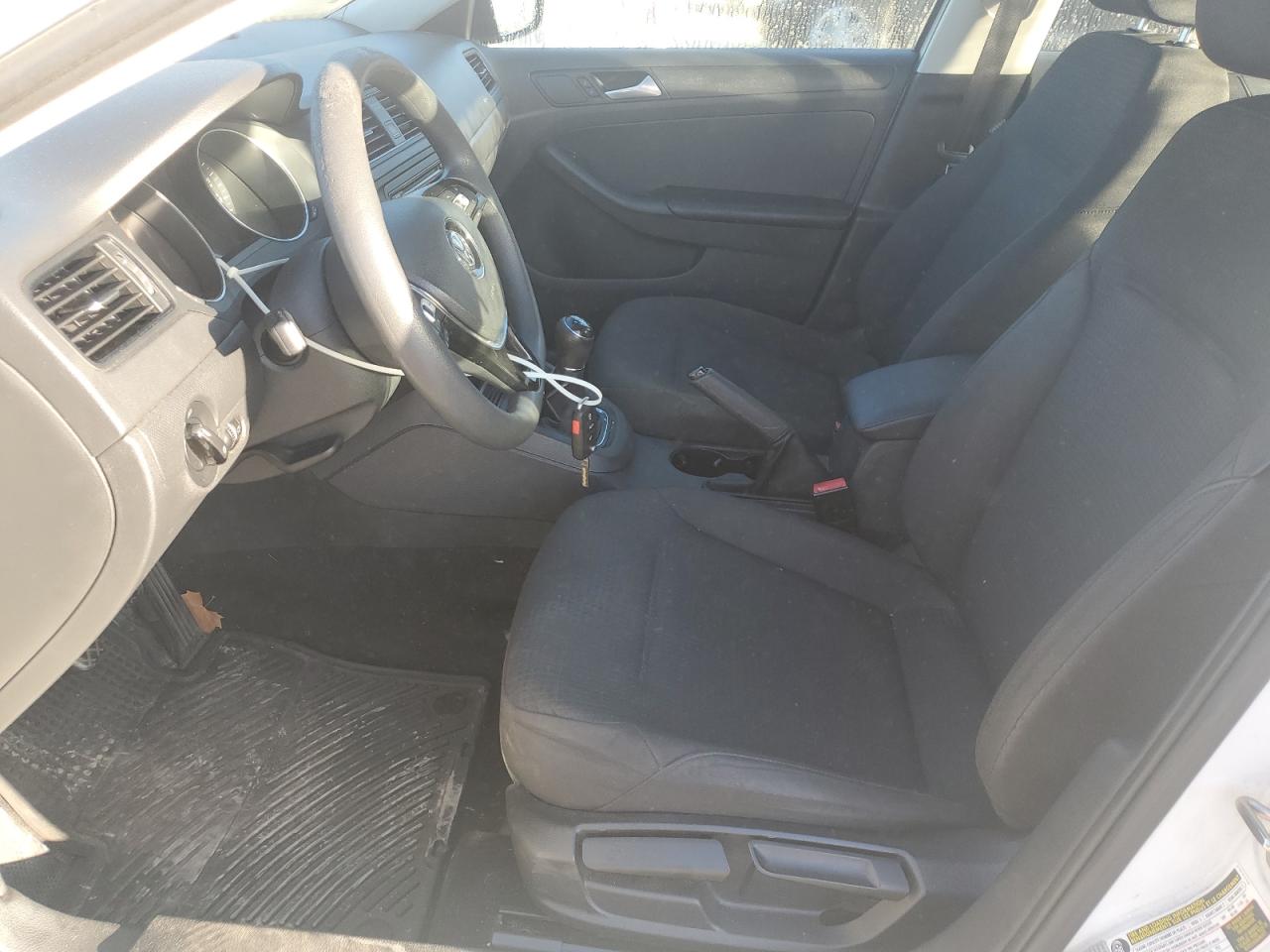 2015 Volkswagen Jetta - Image 7
