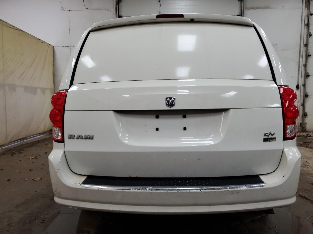2012 Dodge Caravan - Image 6
