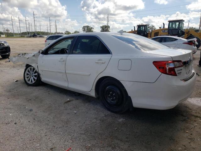  TOYOTA CAMRY 2013 Biały