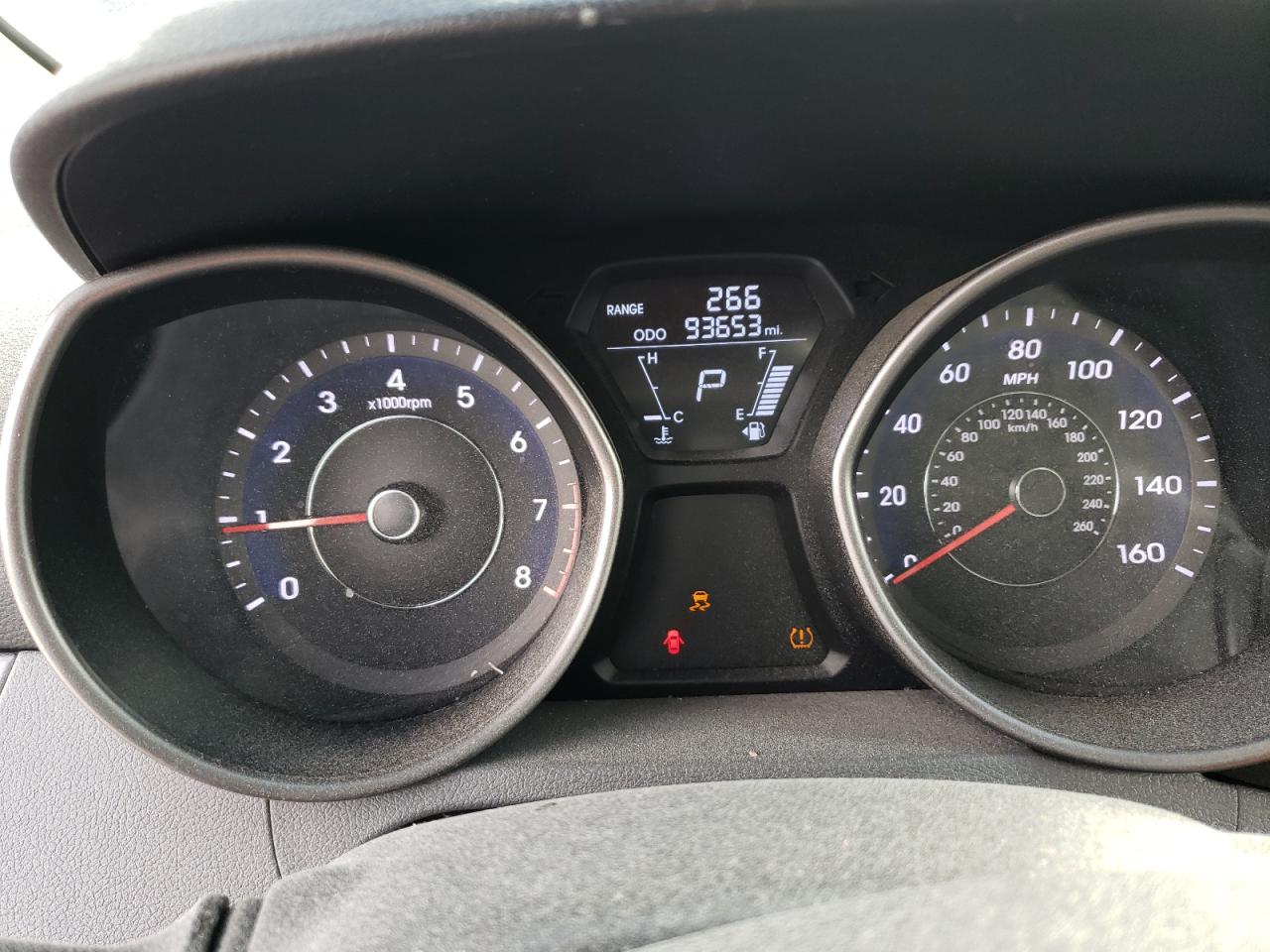 2013 Hyundai Elantra - Image 9