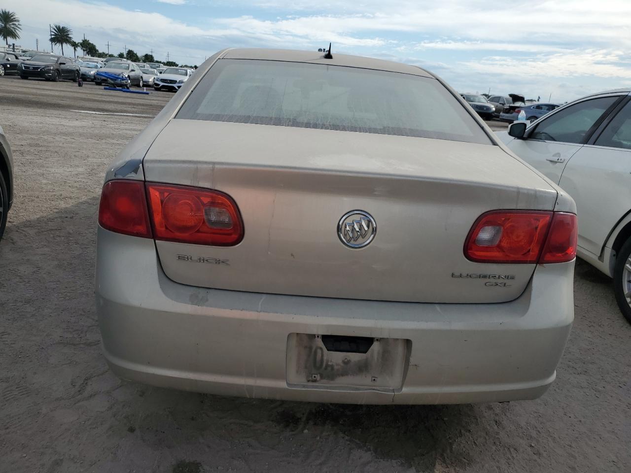 2008 Buick Lucerne Cxl VIN: 1G4HD57218U204186 Lot: 76153434