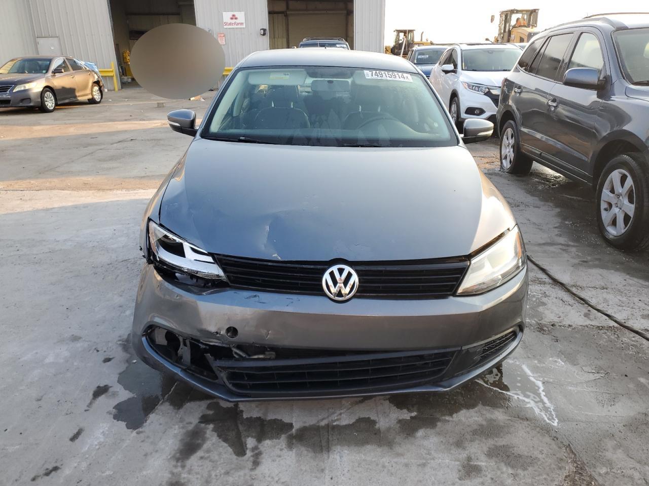 2014 Volkswagen Jetta - Image 5
