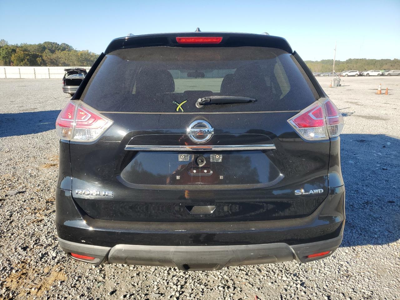 2015 Nissan Rogue S VIN: 5N1AT2MV2FC807569 Lot: 76638244