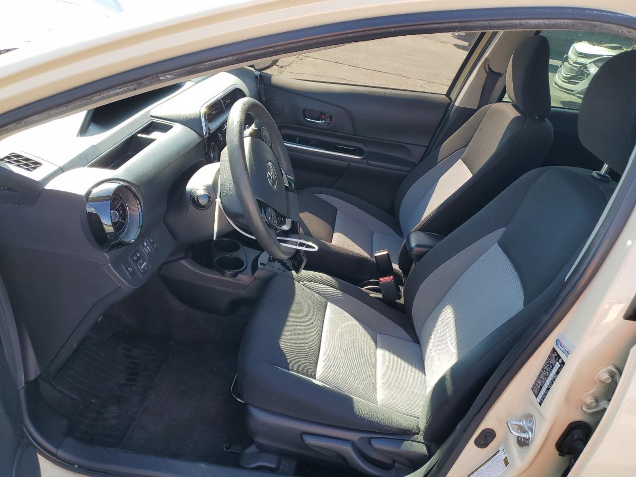 2018 Toyota Prius C VIN: JTDKDTB3XJ1599474 Lot: 73589504