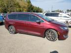 2017 Chrysler Pacifica Limited на продаже в London, ON - Side