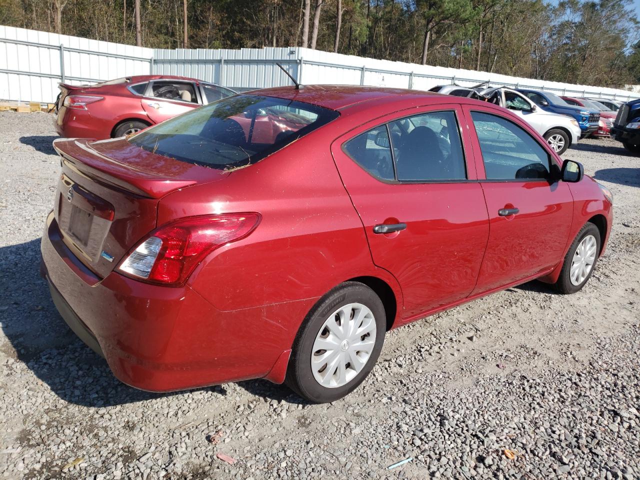 VIN 3N1CN7AP1FL875069 2015 NISSAN VERSA no.3