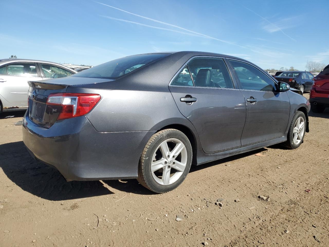 VIN 4T1BF1FK0DU263458 2013 TOYOTA CAMRY no.3