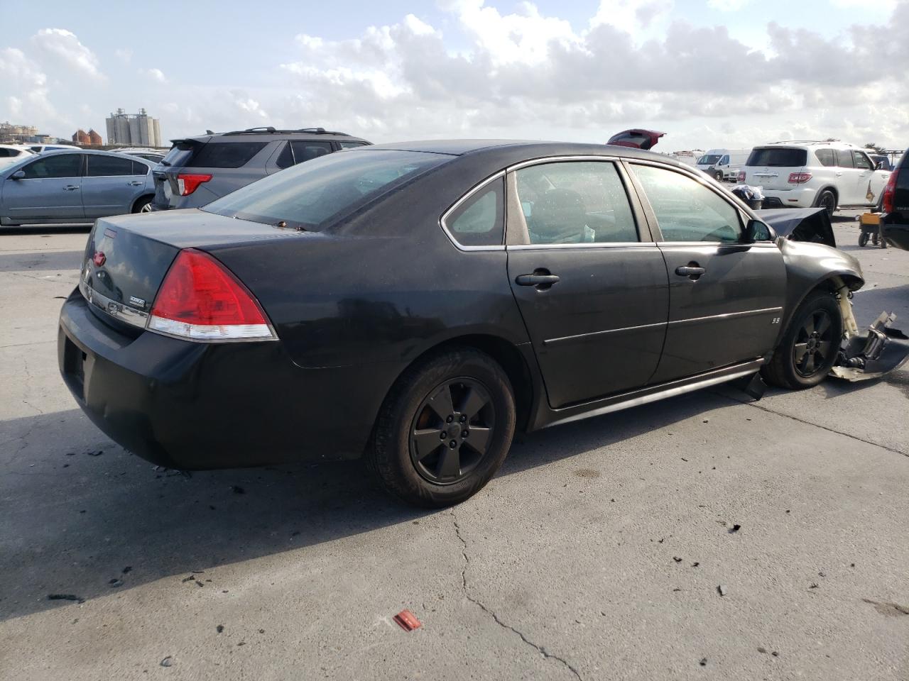 2011 Chevrolet Impala - Image 3