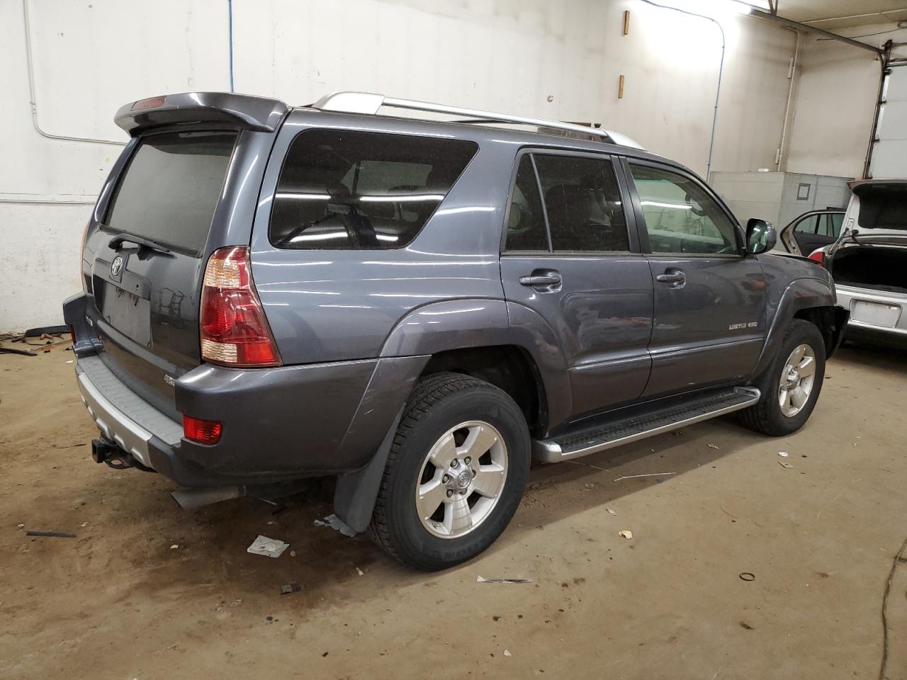 2004 Toyota 4Runner - Image 3