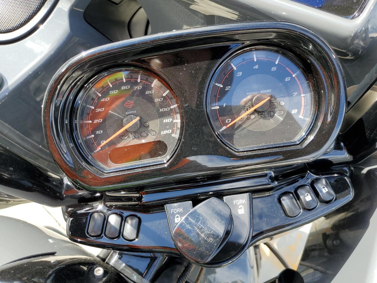 2018 Harley-Davidson Fltrxse Cvo Road Glide VIN: 1HD1TCL14JB958628 Lot: 74044394