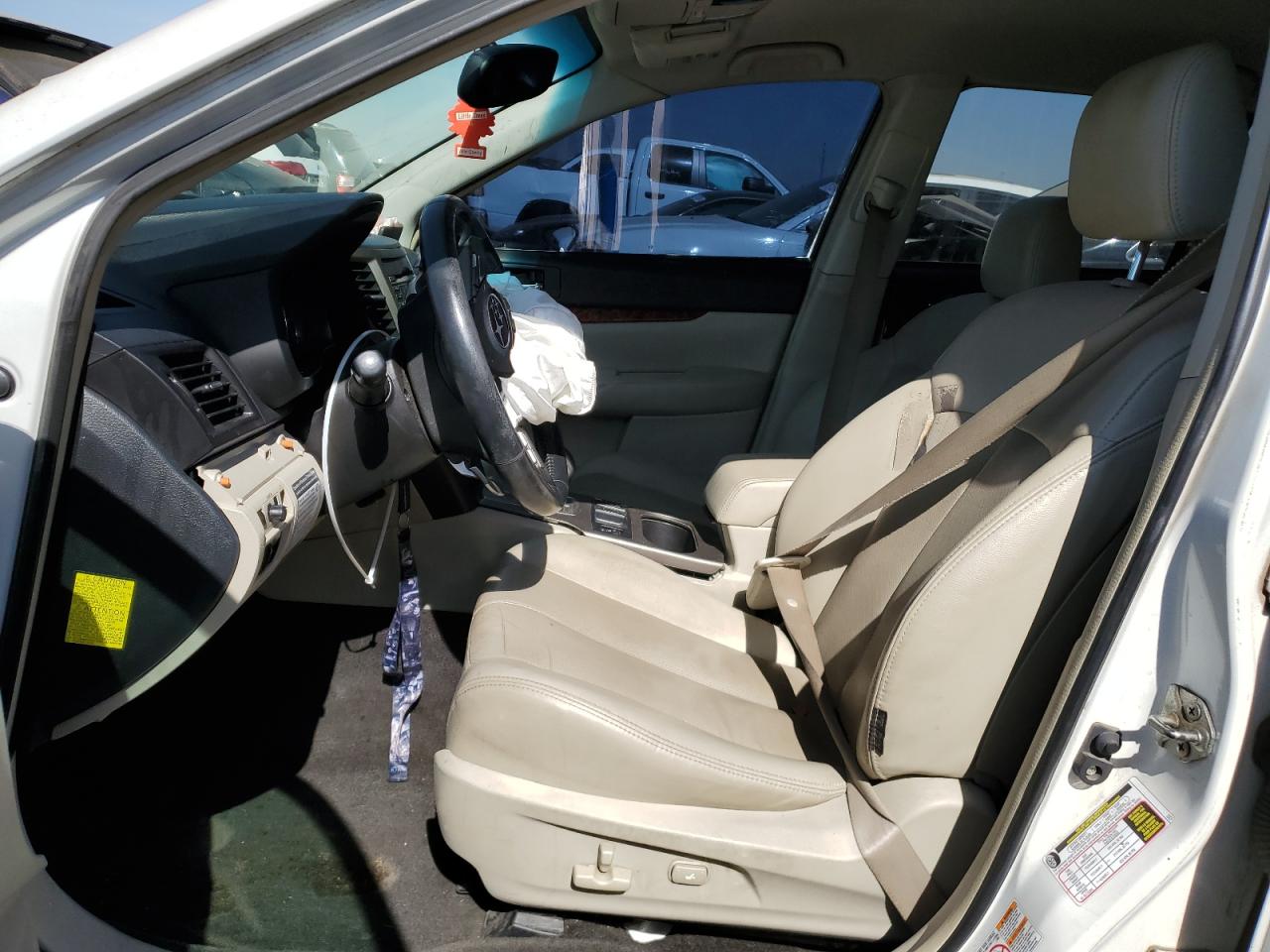 2011 Subaru Outback - Image 7