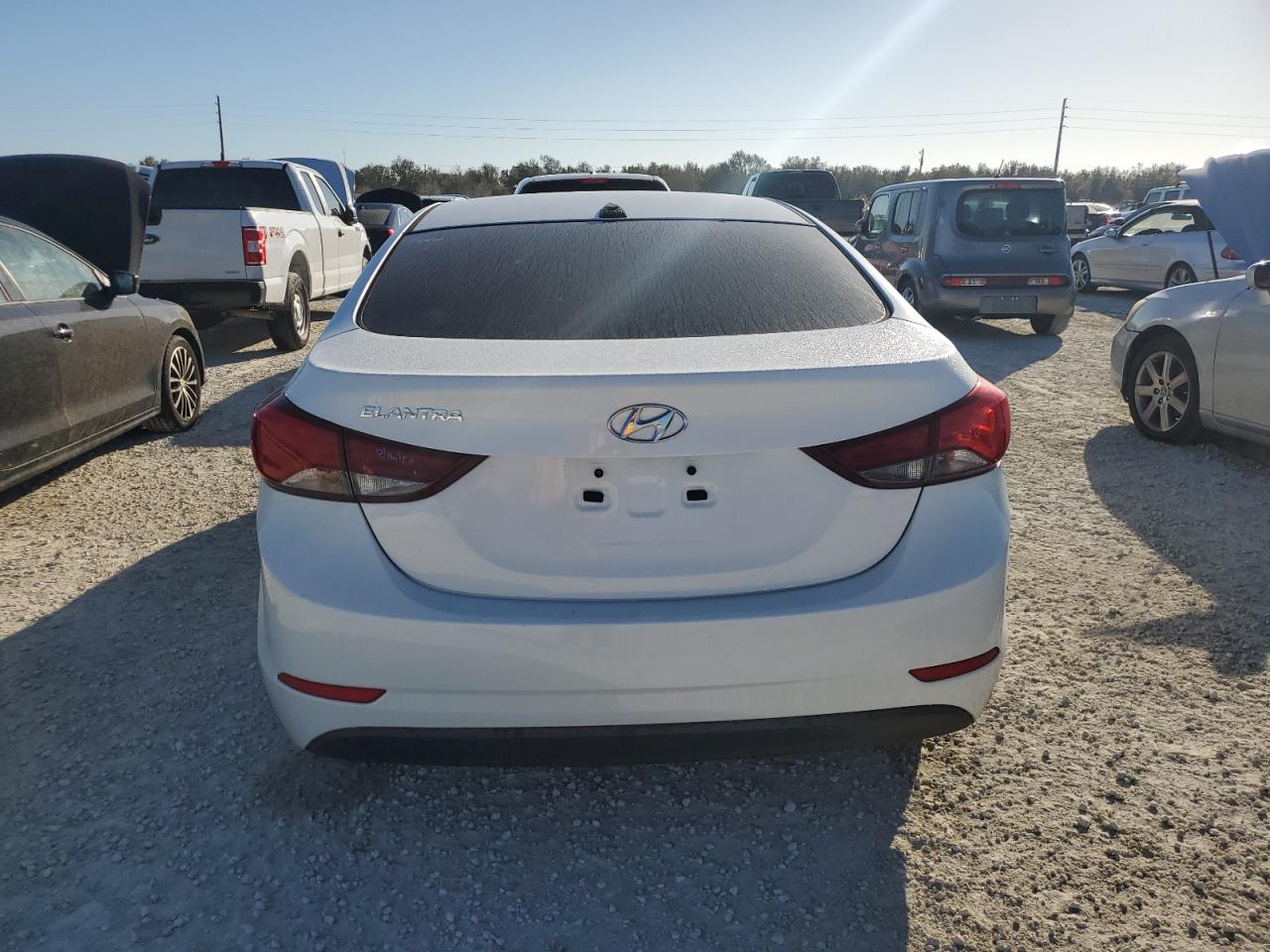 2016 Hyundai Elantra - Image 6