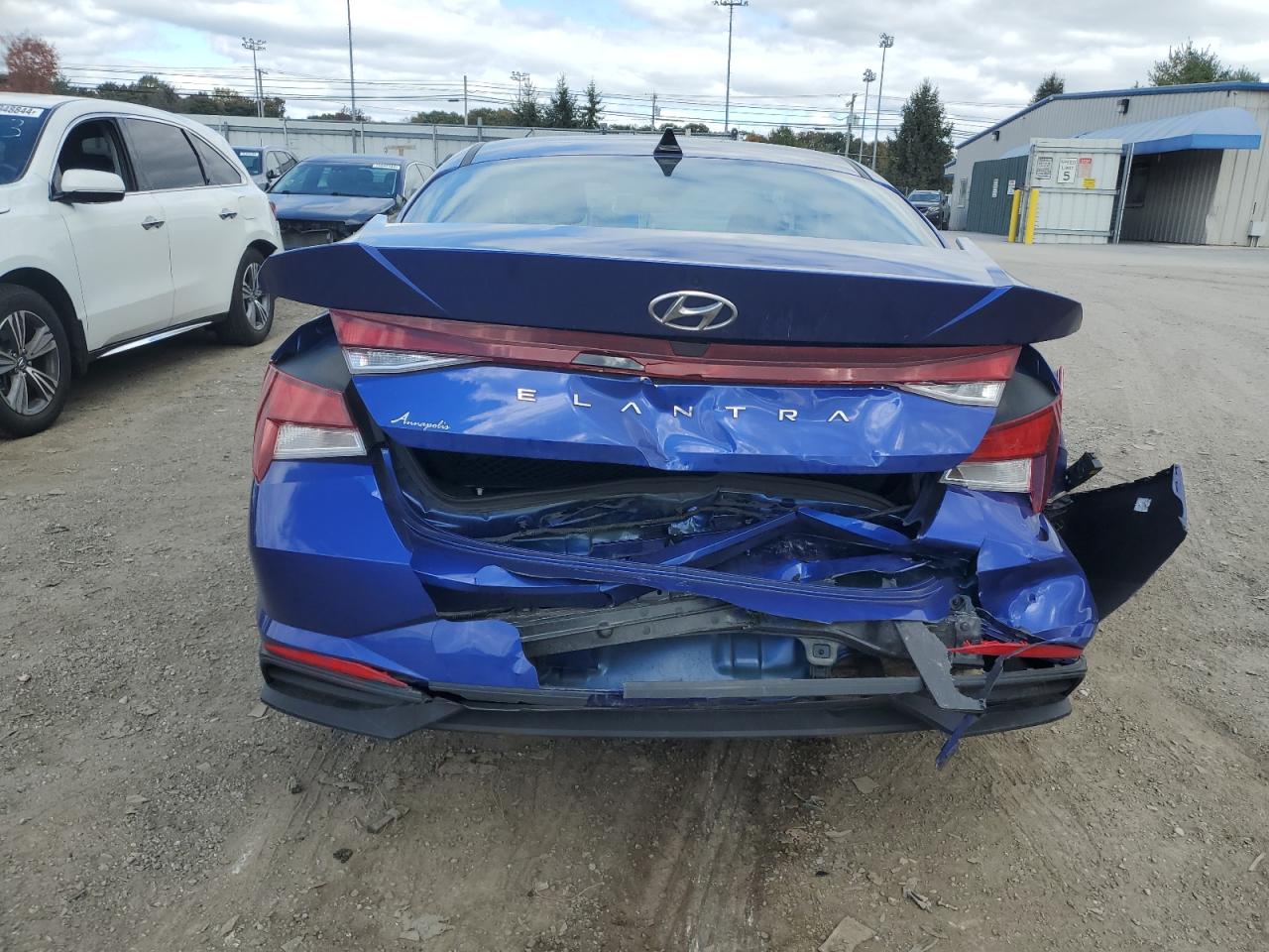2023 Hyundai Elantra - Image 6