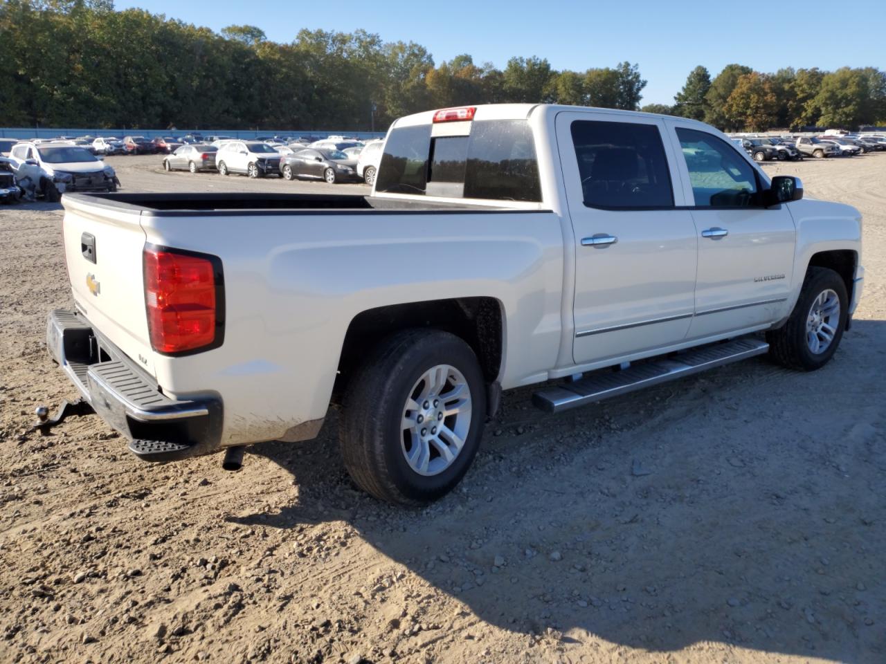 2014 Chevrolet Silverado - Image 3