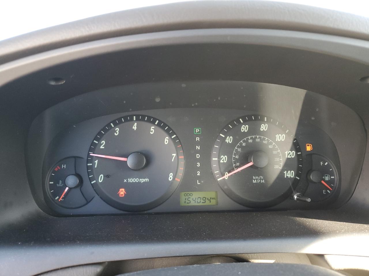 2006 Hyundai Elantra - Image 9