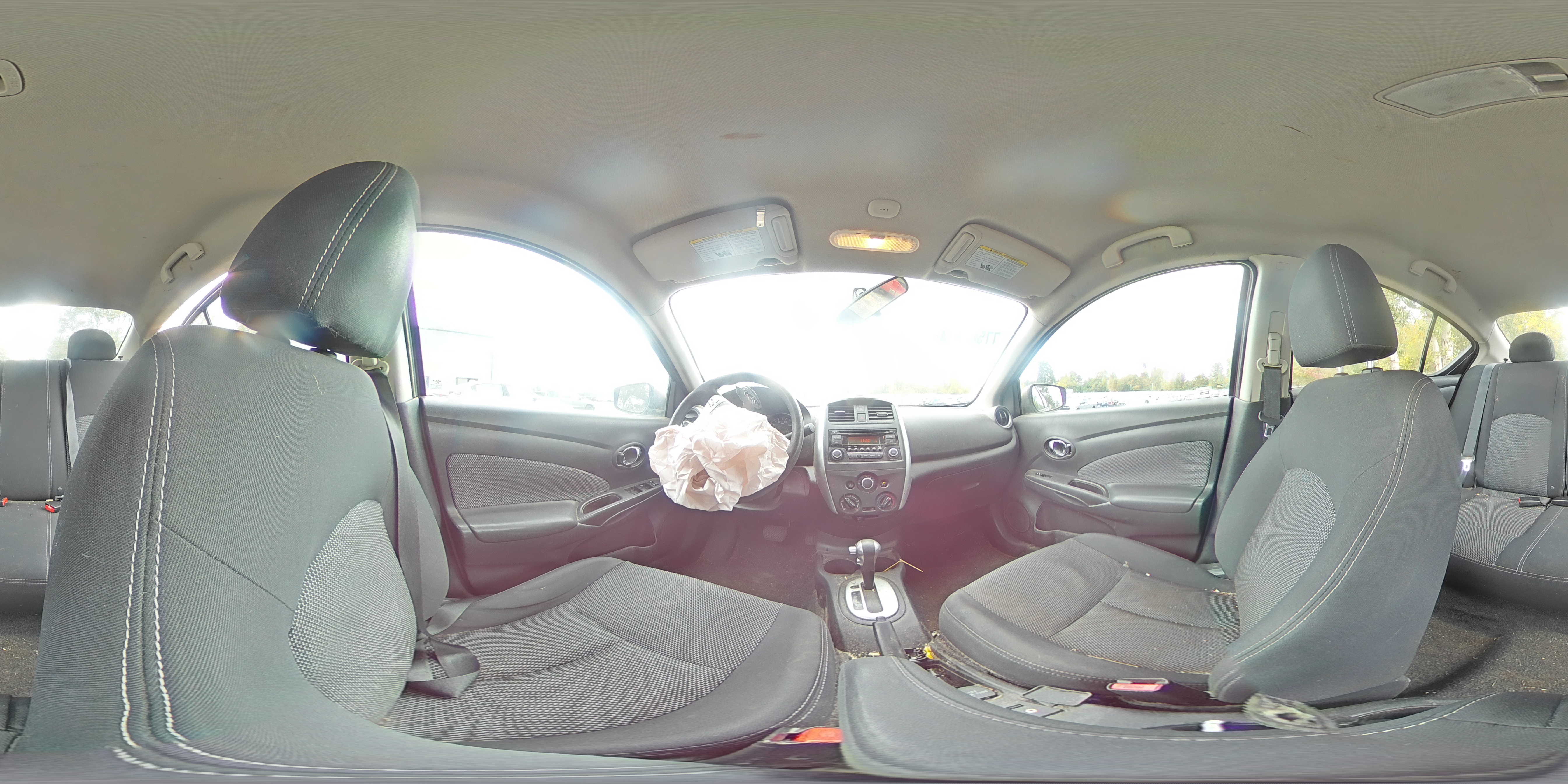 2016 Nissan Versa - Image 13