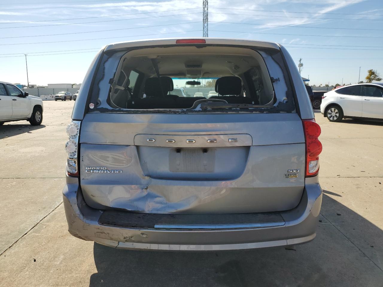 2C4RDGCG3ER182108 2014 Dodge Grand Caravan Sxt