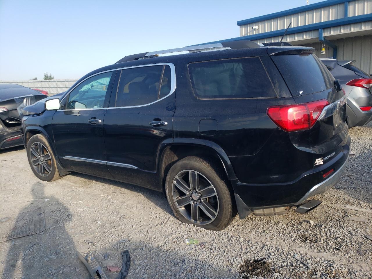 2018 GMC Acadia - Image 2