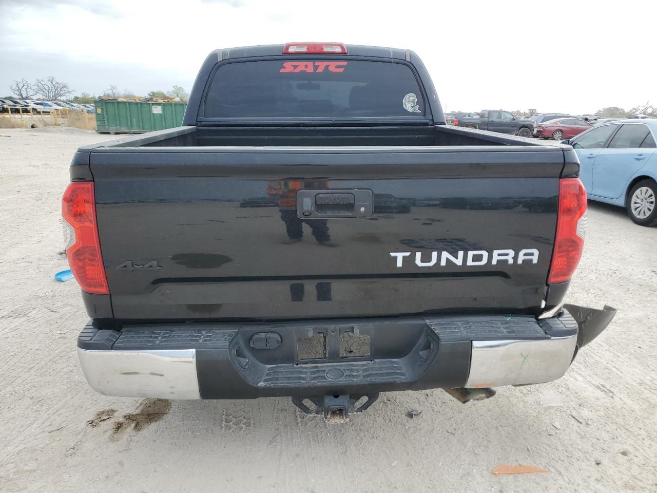 5TFDM5F14EX051518 2014 Toyota Tundra Crewmax Sr5